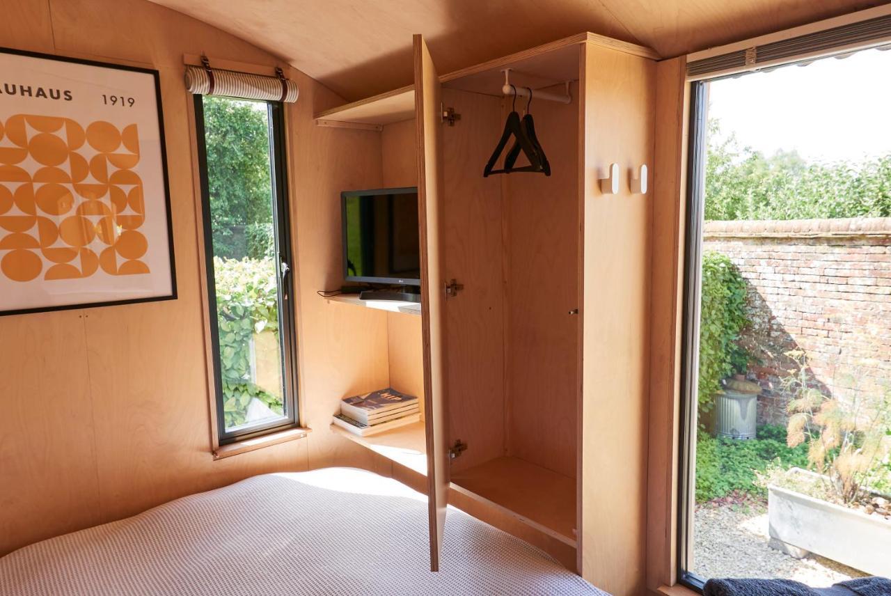 Villa Hut64 Alderbury Exterior foto