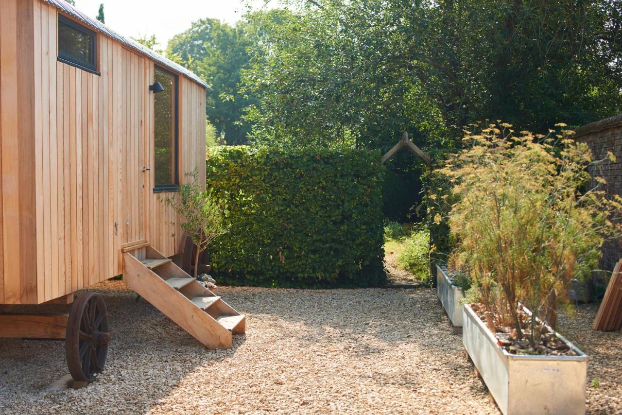 Villa Hut64 Alderbury Exterior foto